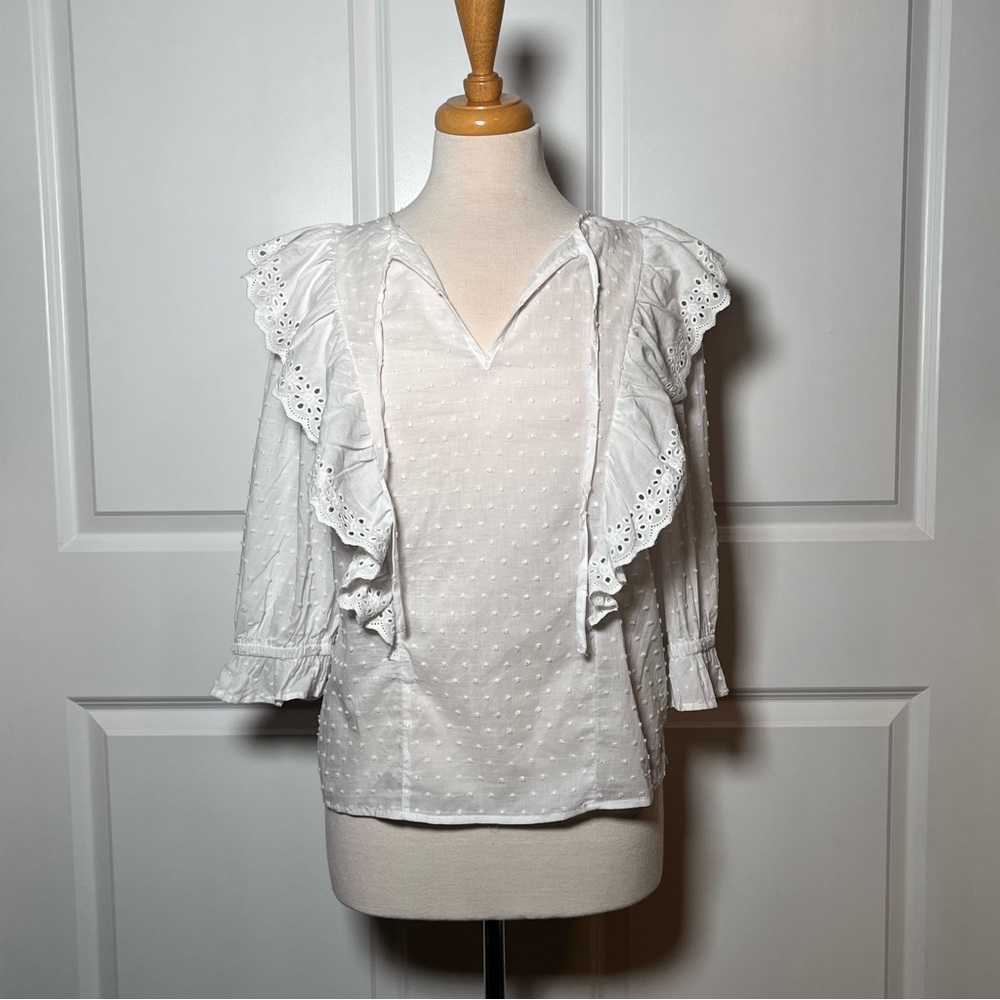 NWT Who What Where Ruffle White Eyelet Embroidered Top